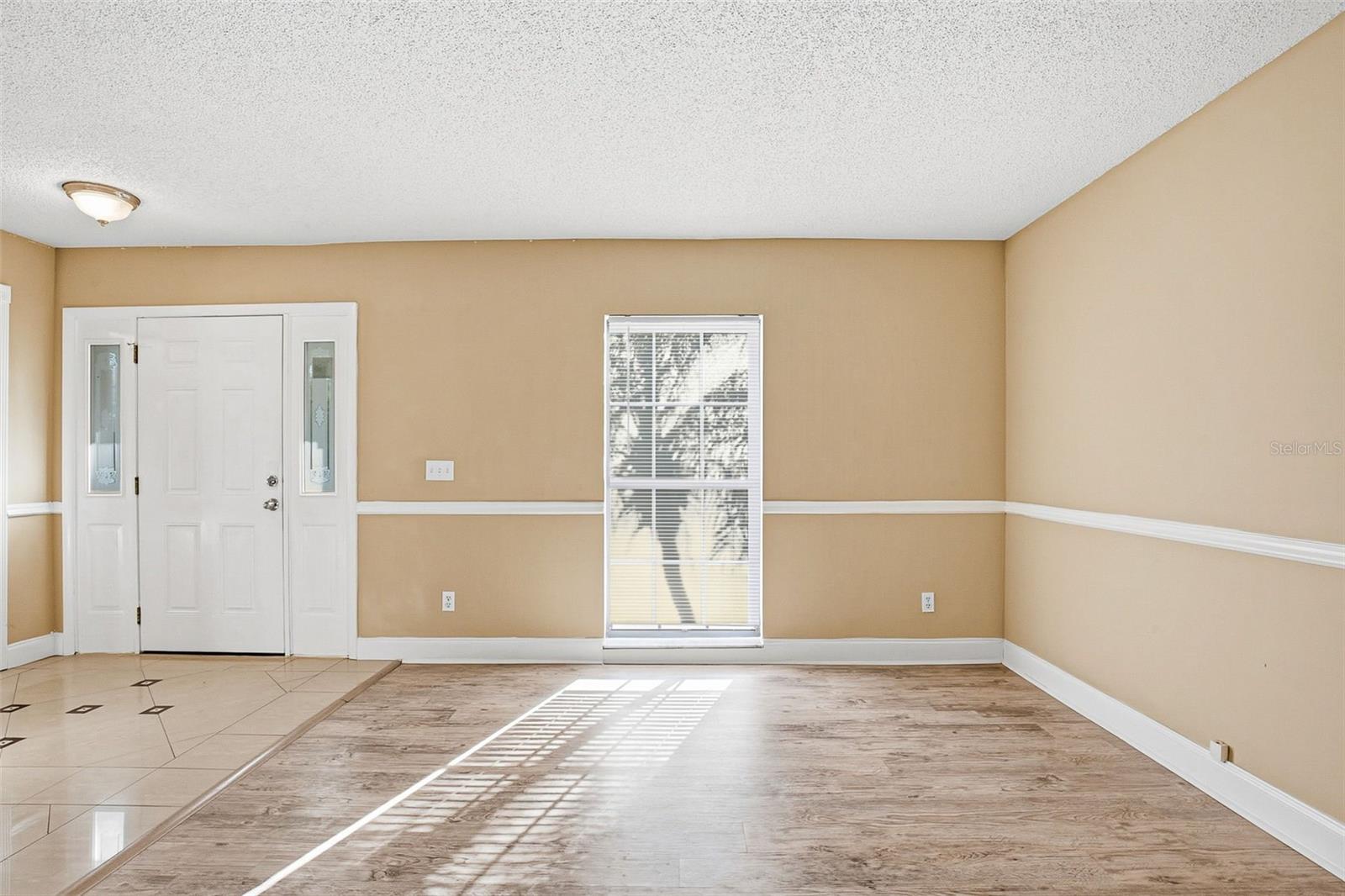 Image 7 of 45 For 15908 Bridgewater Lane