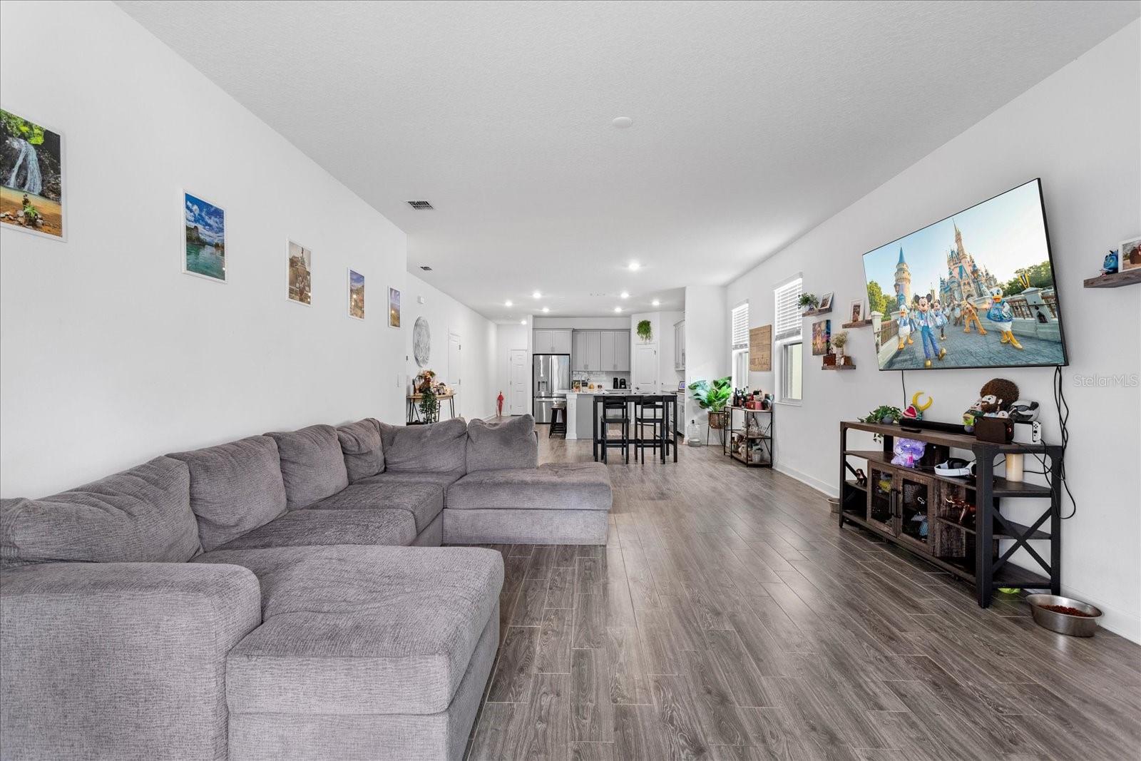 Image 15 of 31 For 1774 Good Neighbor Loop