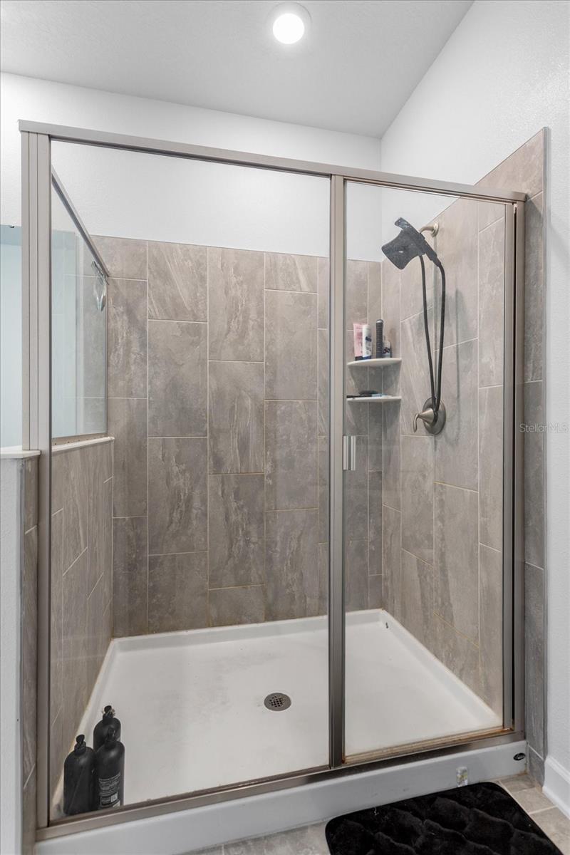 Image 20 of 31 For 1774 Good Neighbor Loop