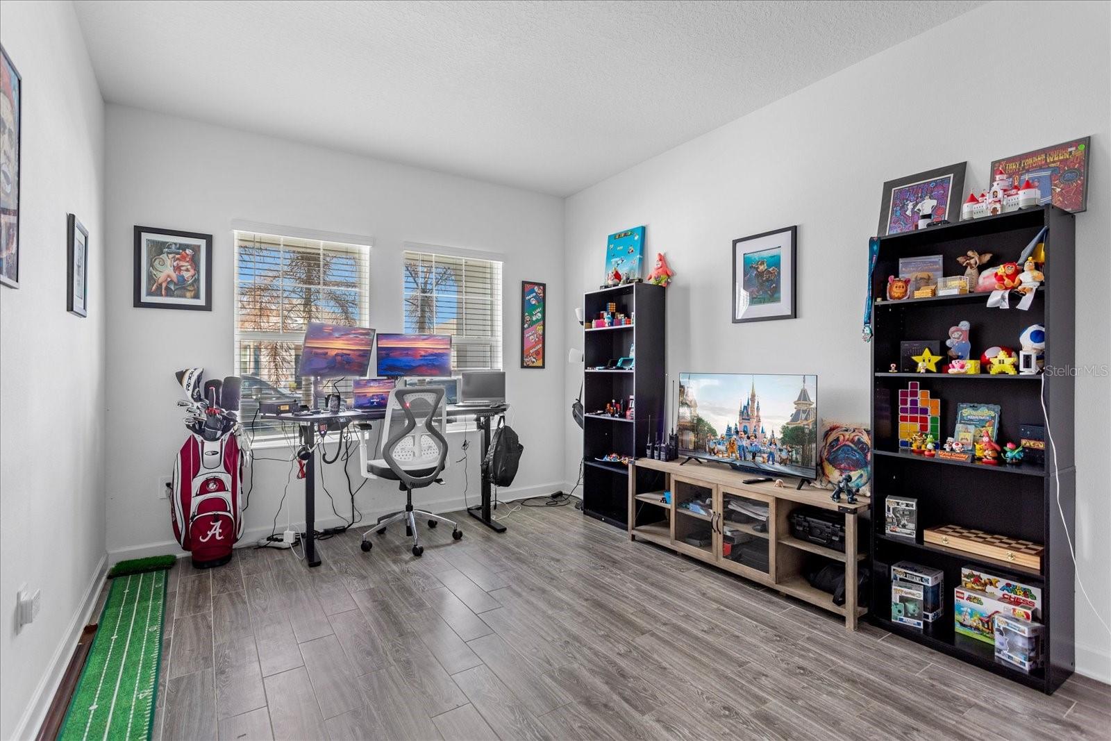 Image 5 of 31 For 1774 Good Neighbor Loop