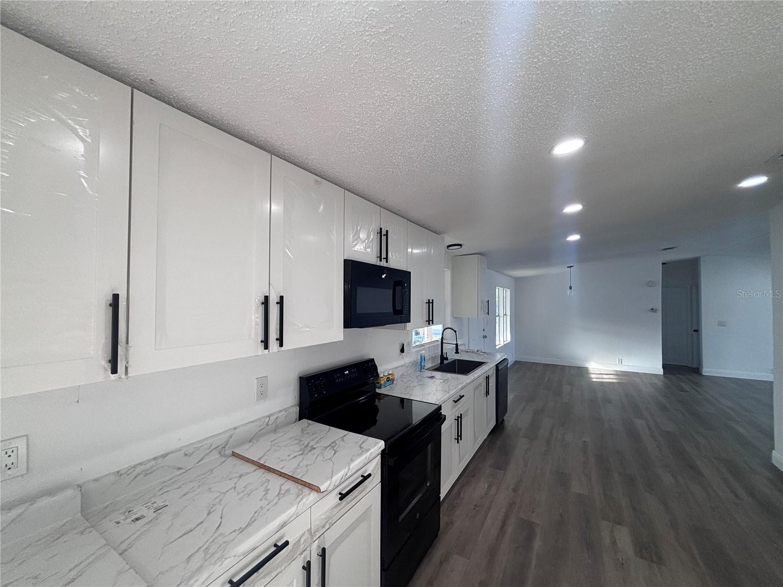 Image 11 of 24 For 2620 Einwood Drive