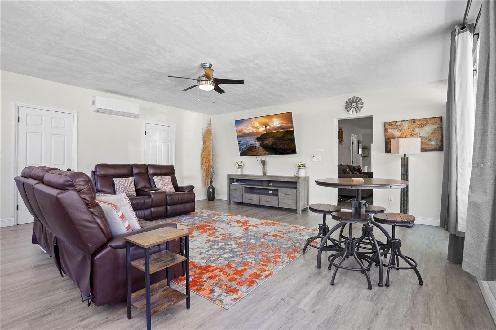 Image 12 of 39 For 1030 Alice Drive