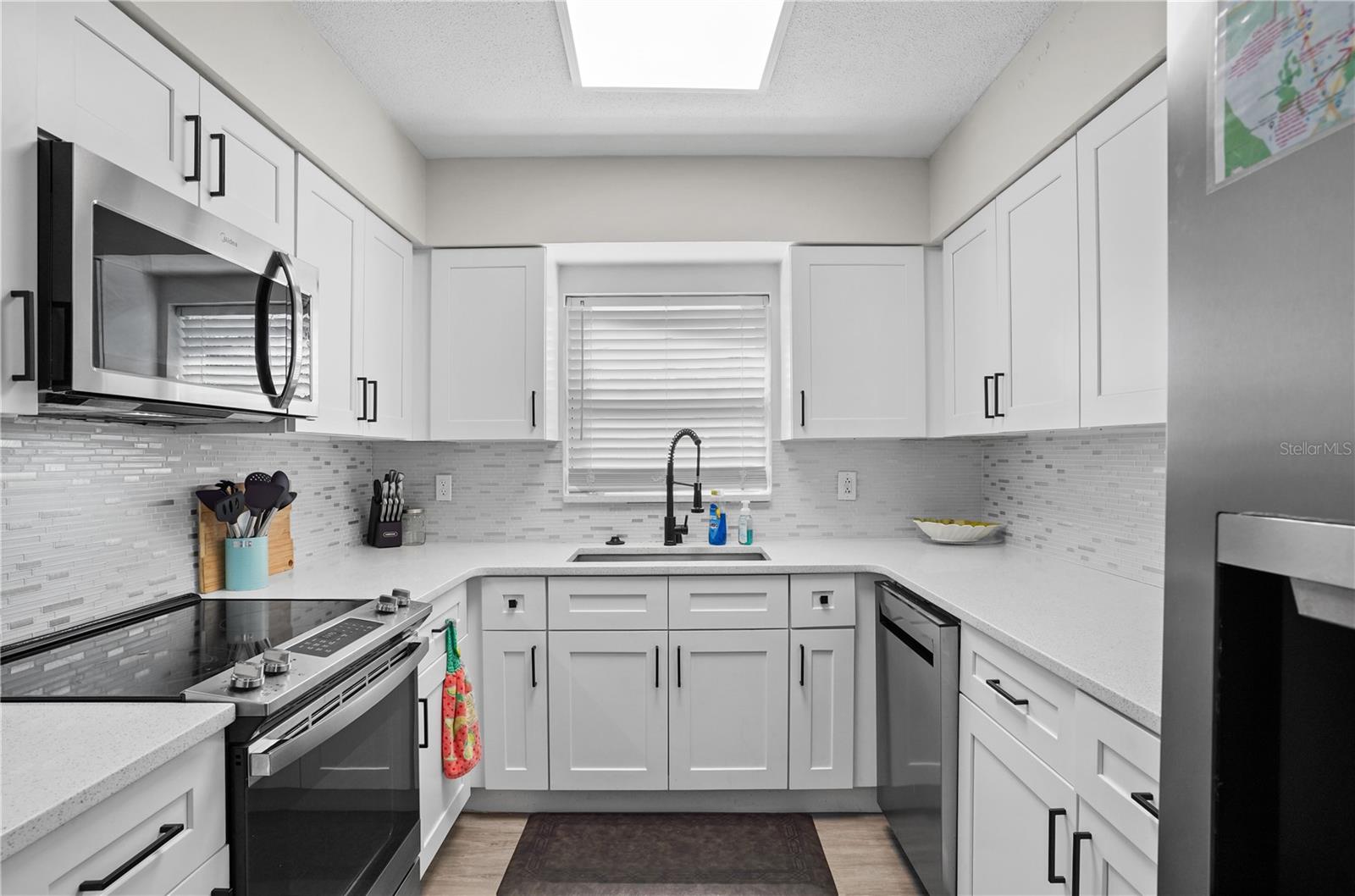 Image 14 of 39 For 1030 Alice Drive