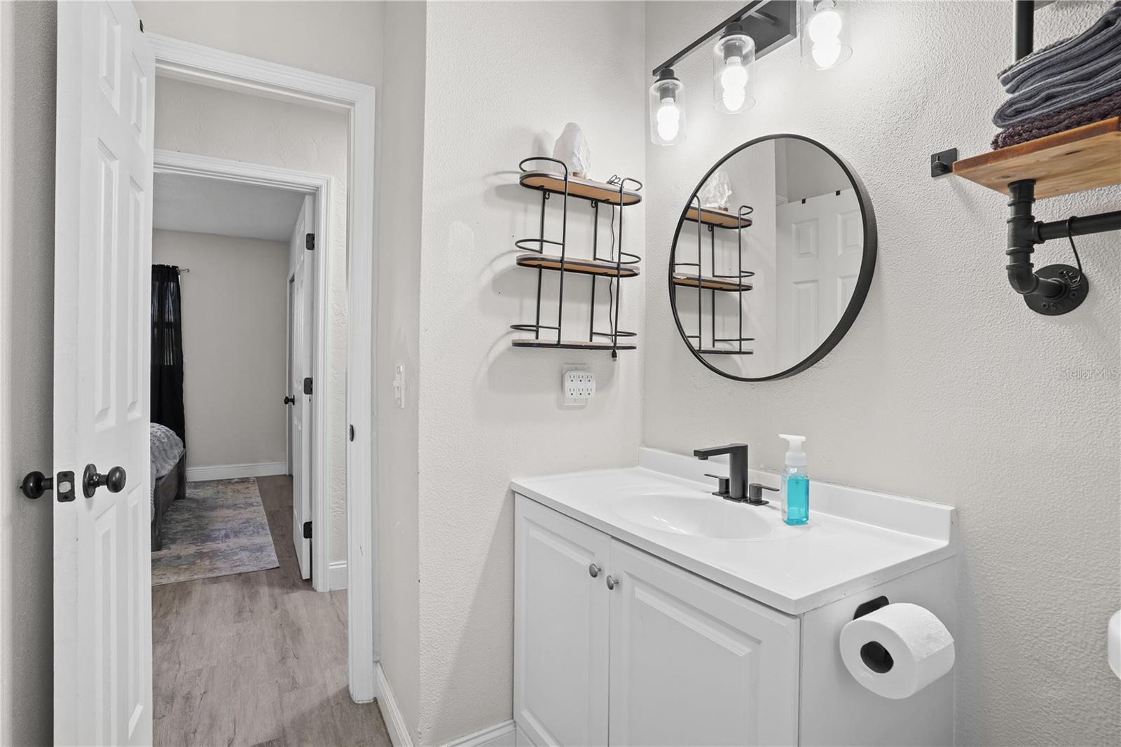 Image 32 of 39 For 1030 Alice Drive