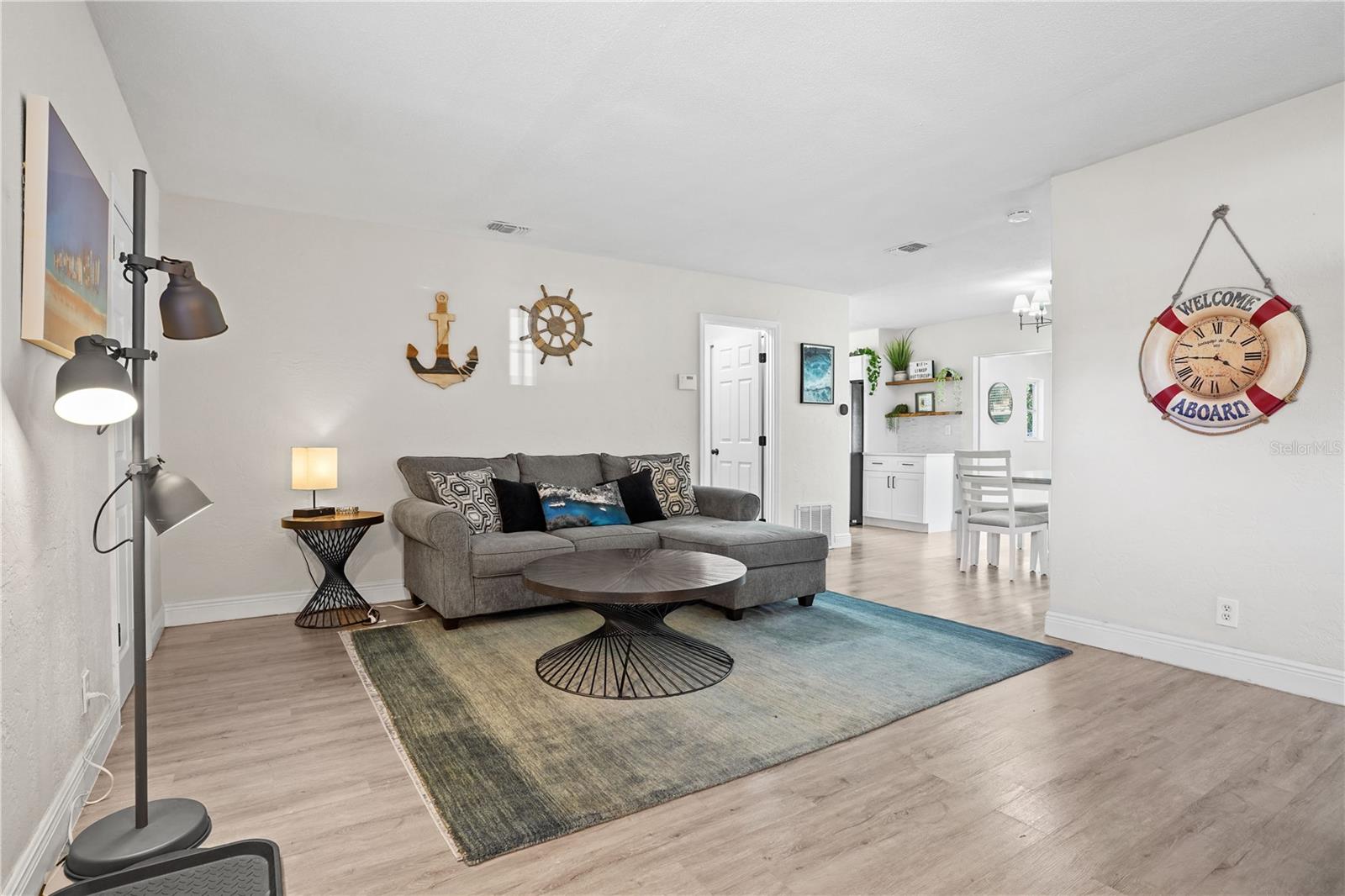 Image 6 of 39 For 1030 Alice Drive