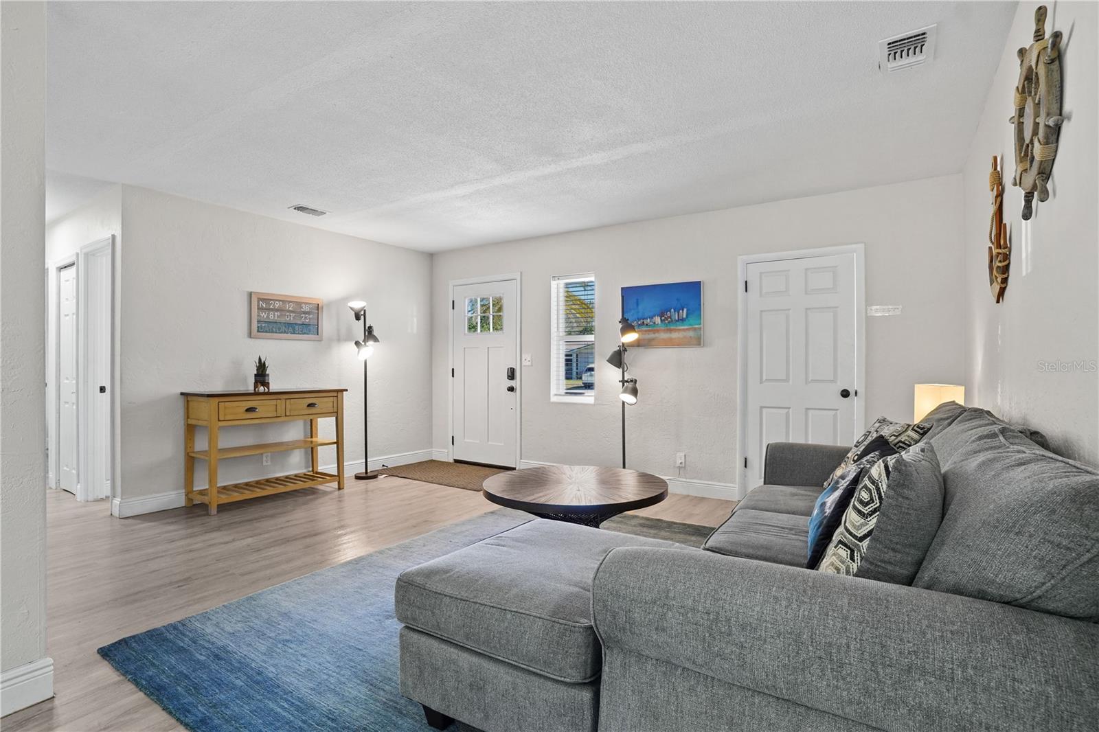 Image 7 of 39 For 1030 Alice Drive