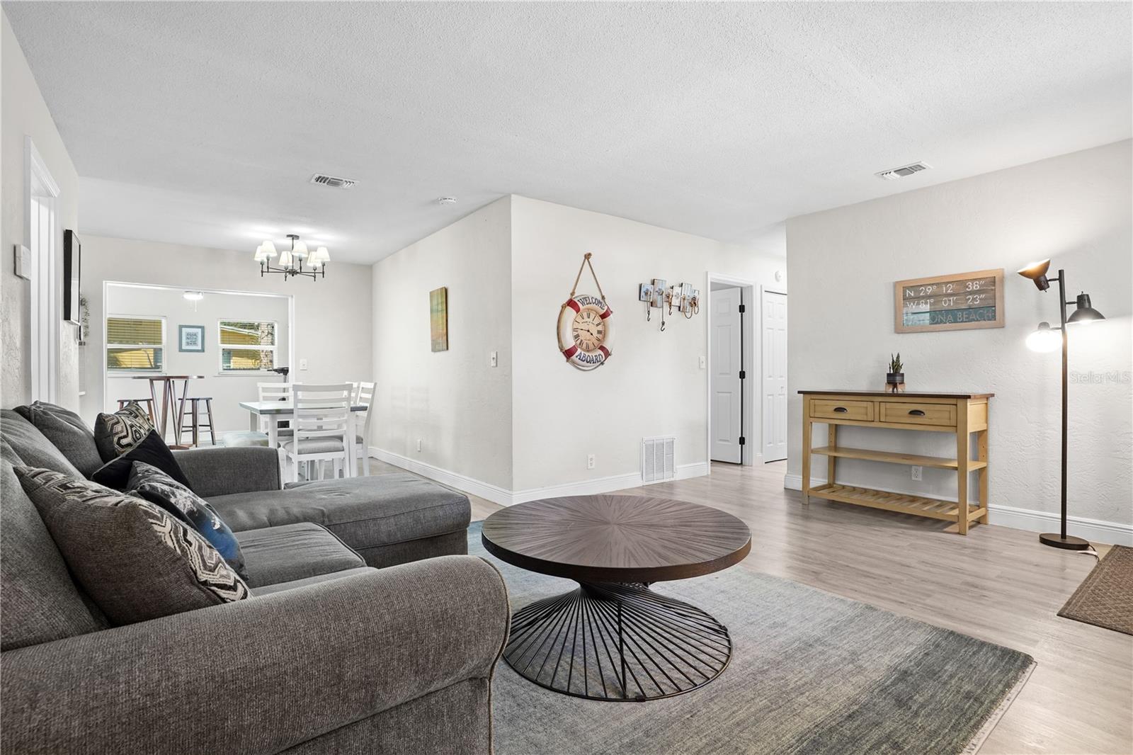 Image 8 of 39 For 1030 Alice Drive