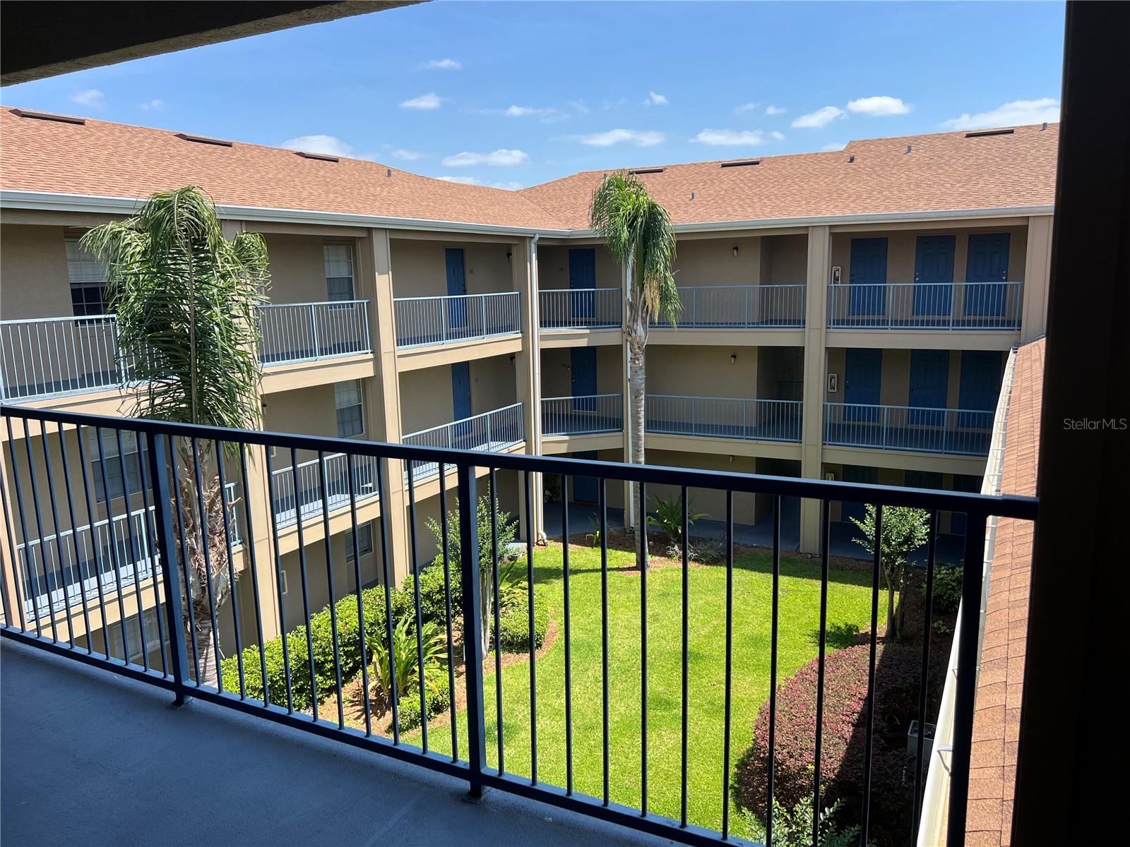 Image 3 of 45 For 7320 Westpointe Boulevard 531