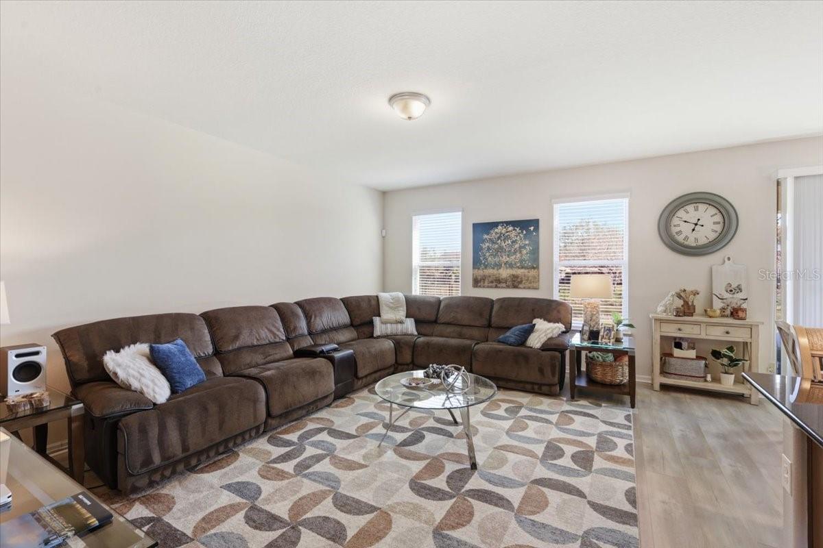 Image 6 of 18 For 4915 Southlawn Avenue