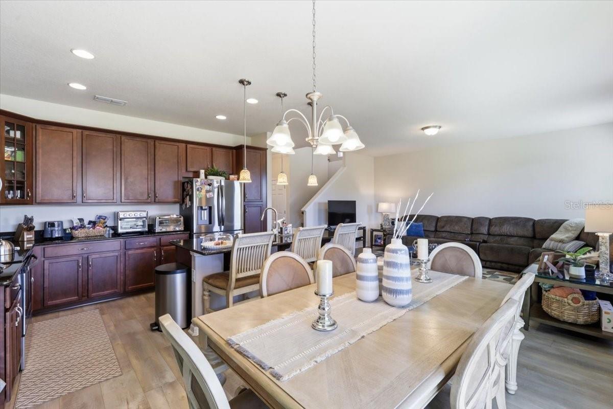 Image 8 of 18 For 4915 Southlawn Avenue