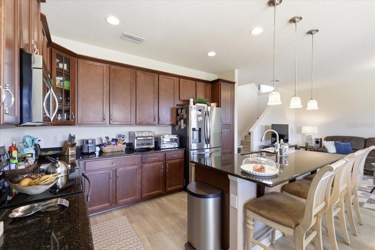 Image 9 of 18 For 4915 Southlawn Avenue