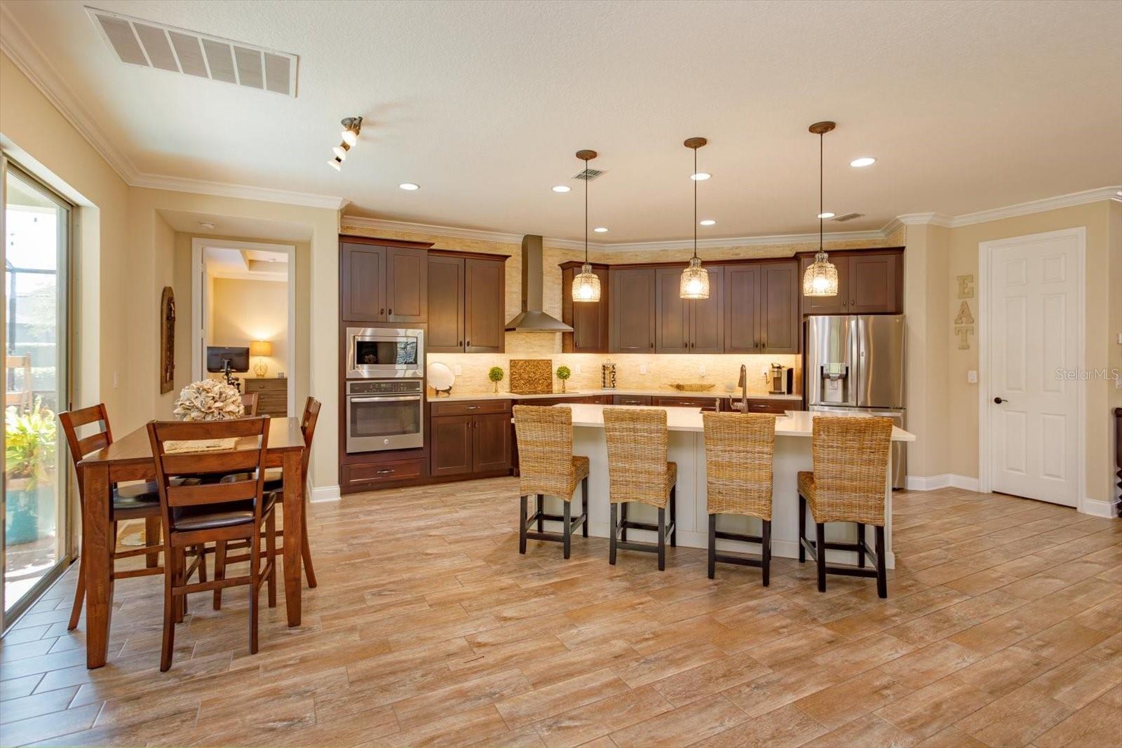 Image 19 of 45 For 790 Zoe Court