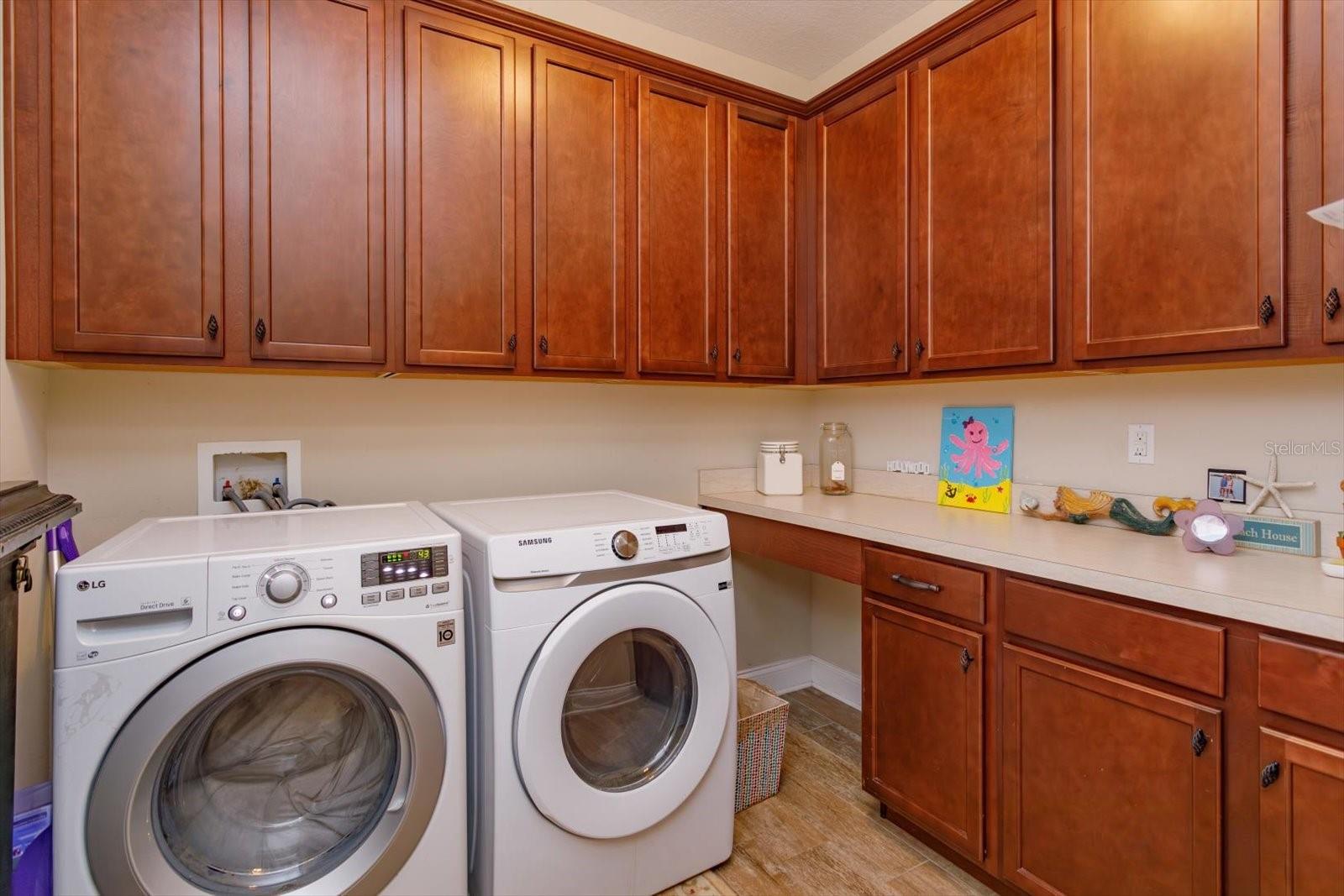 Image 39 of 45 For 790 Zoe Court