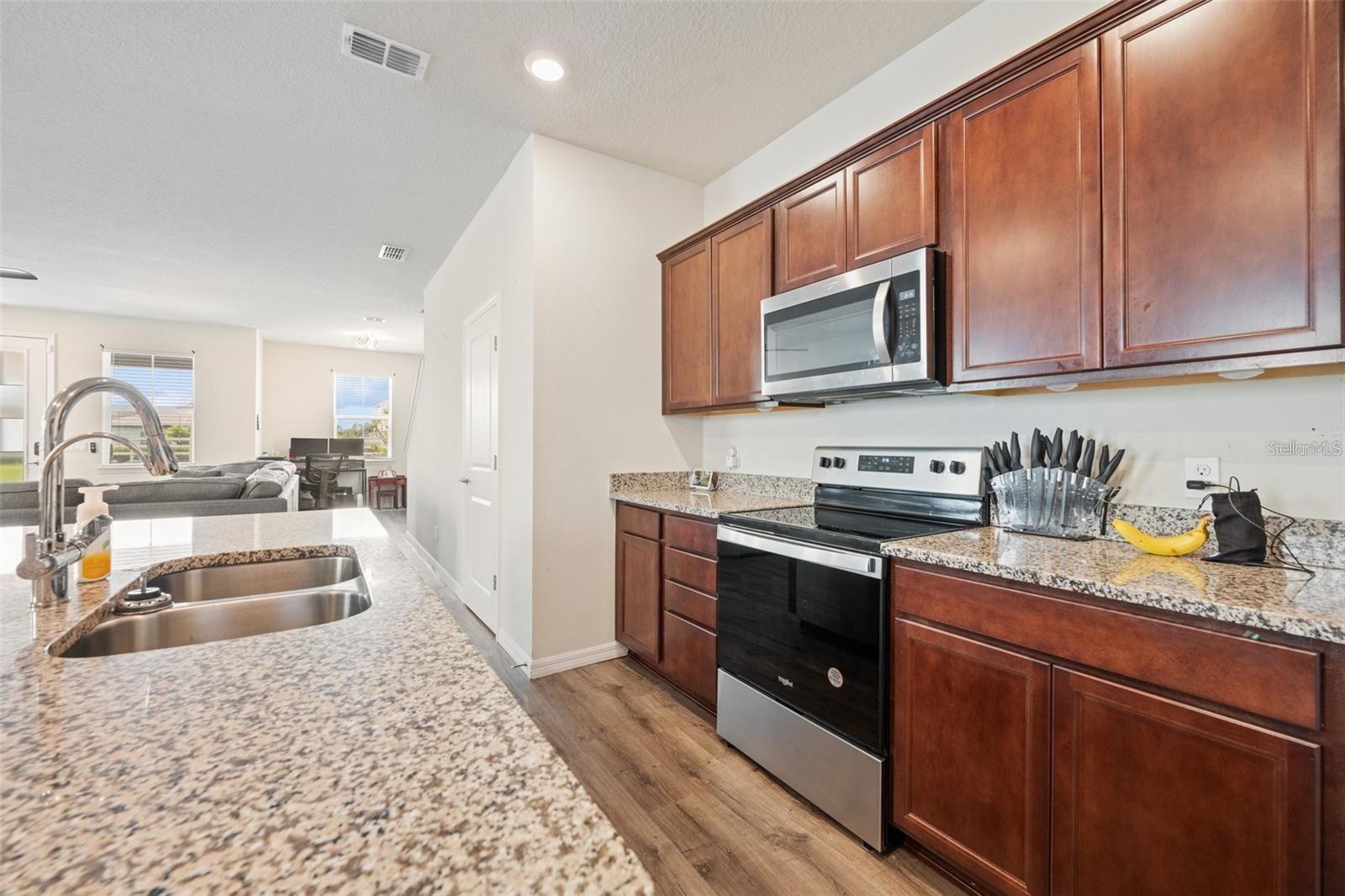 Image 8 of 29 For 2769 Franklin Road