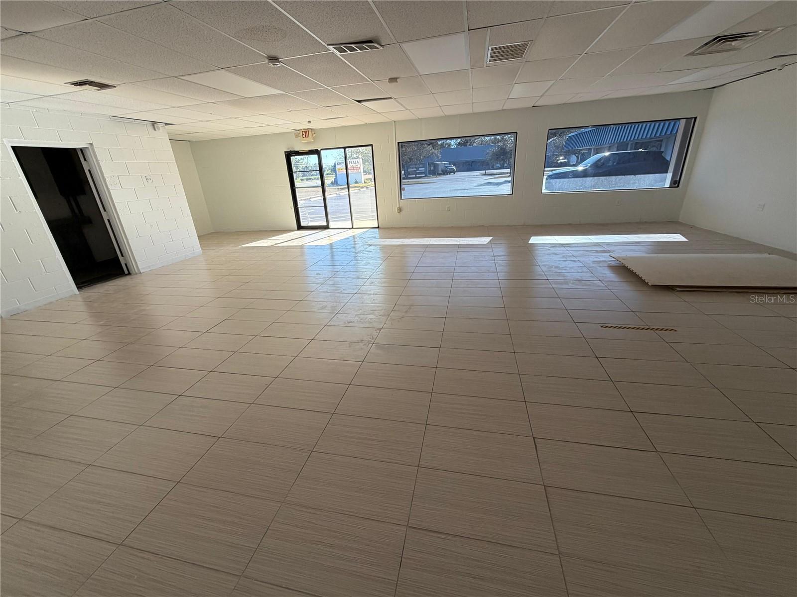 Image 2 of 6 For 15630 Mcgregor Boulevard