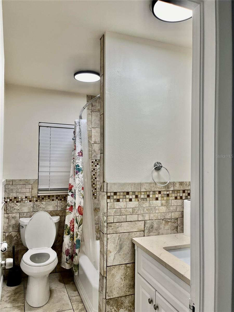 Image 10 of 20 For 116 Renellie Drive