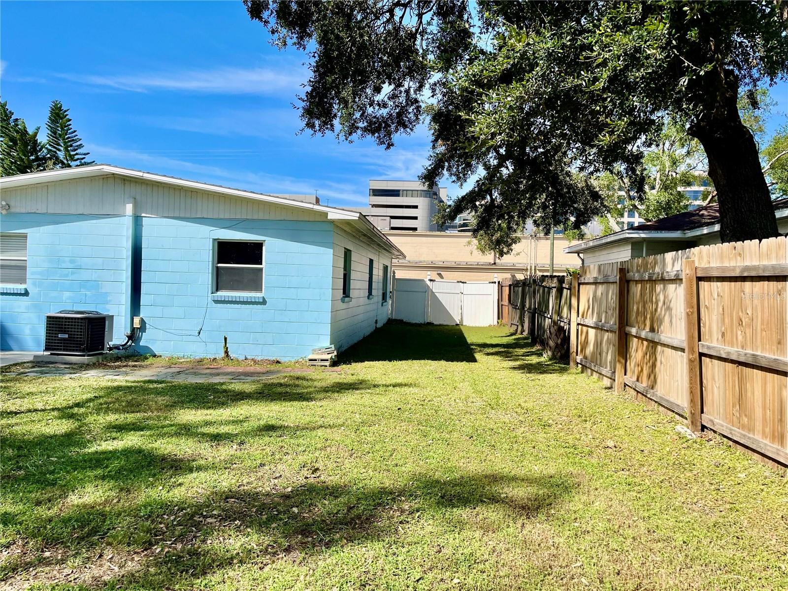 Image 17 of 20 For 116 Renellie Drive