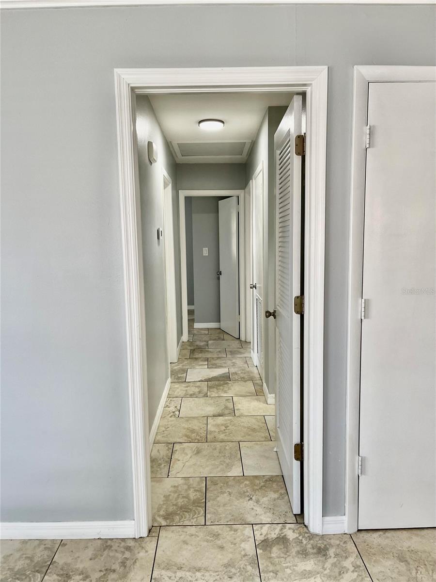 Image 7 of 20 For 116 Renellie Drive