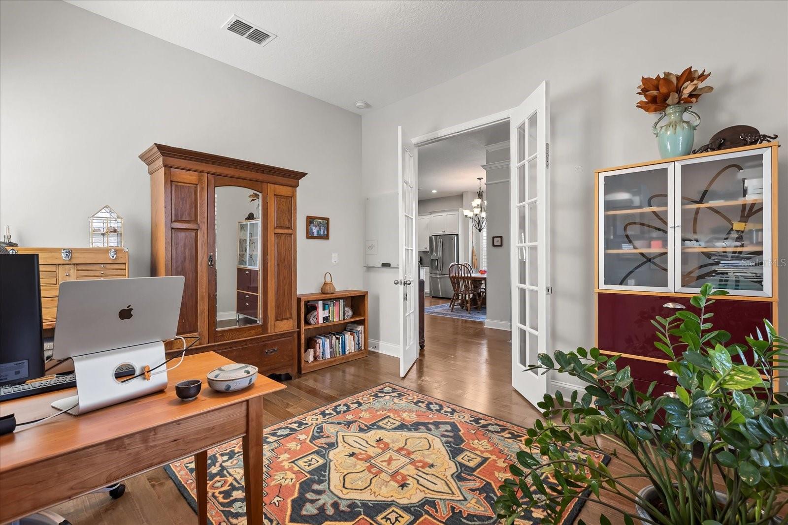 Image 15 of 47 For 1045 Colleton Alley