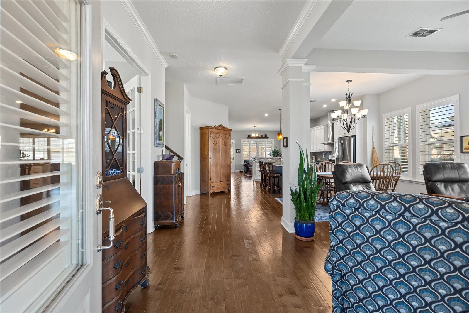 Image 4 of 47 For 1045 Colleton Alley