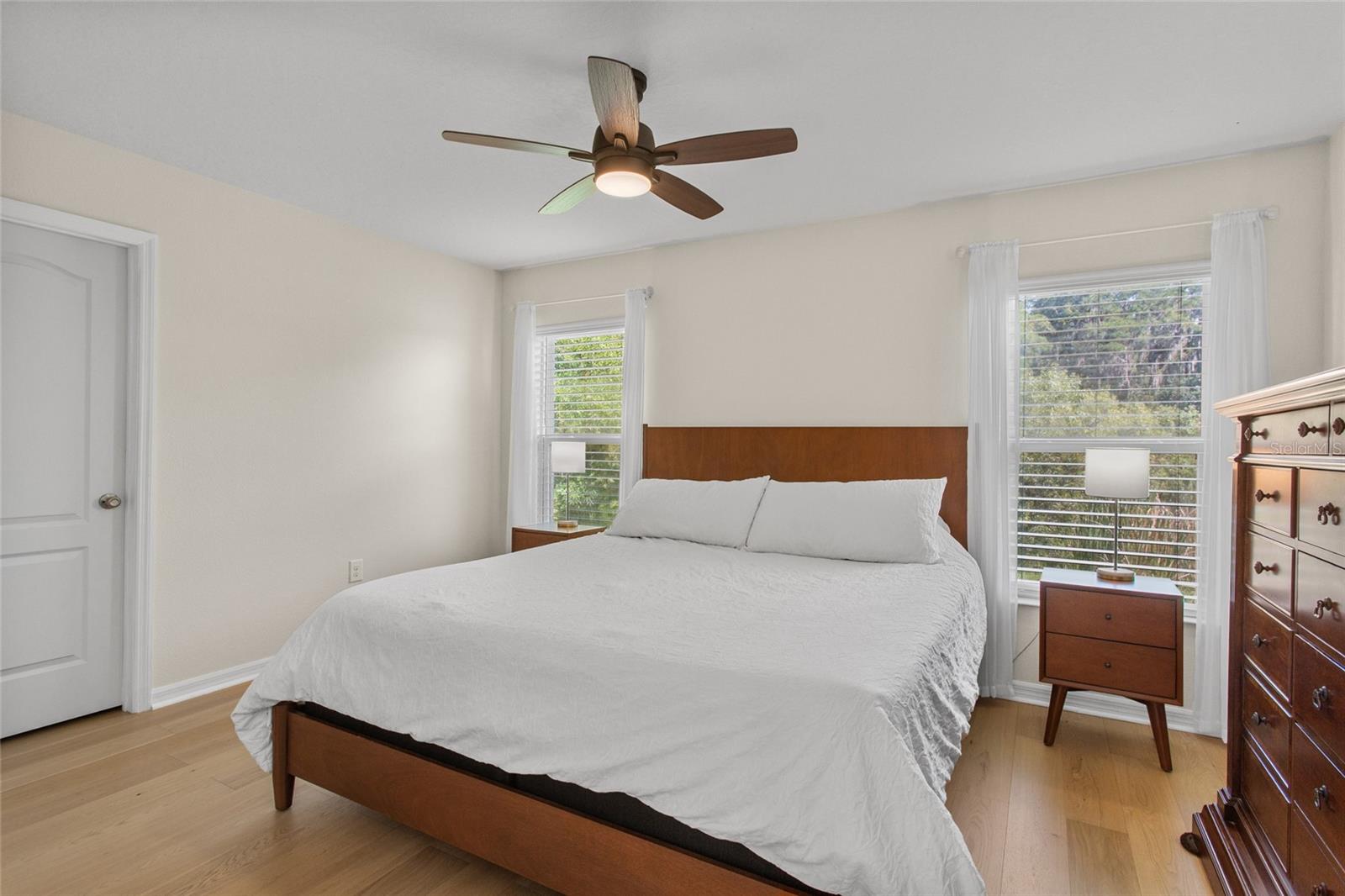 Image 13 of 27 For 4621 Glencrest Loop