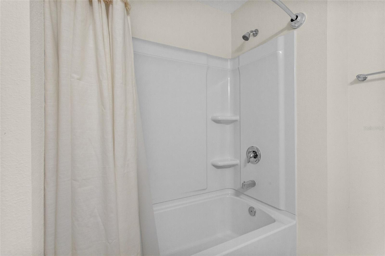 Image 25 of 27 For 4621 Glencrest Loop