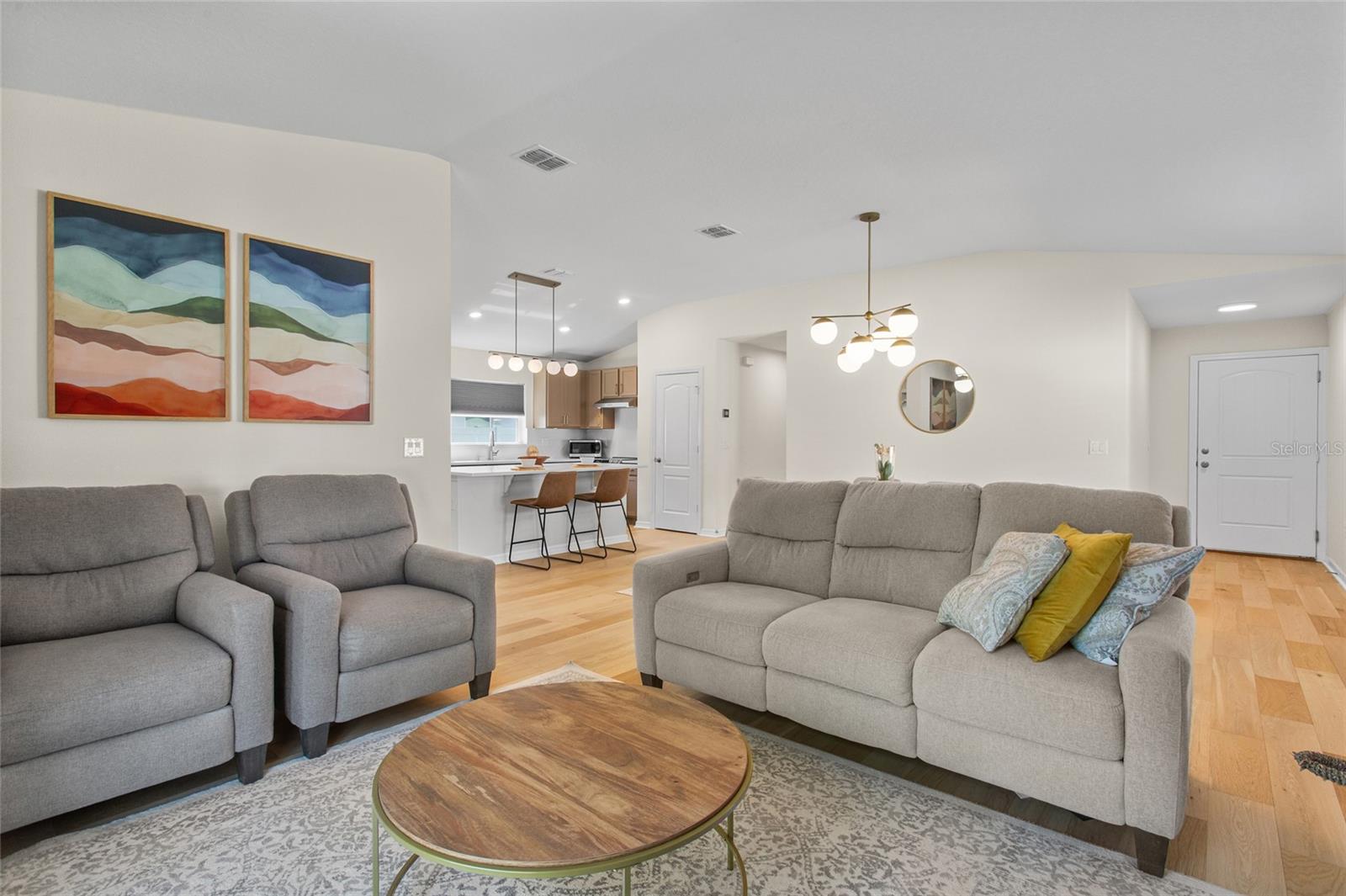 Image 3 of 27 For 4621 Glencrest Loop