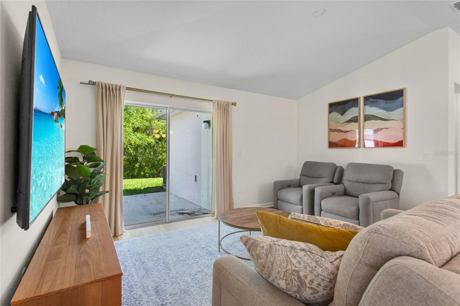 Image 4 of 27 For 4621 Glencrest Loop