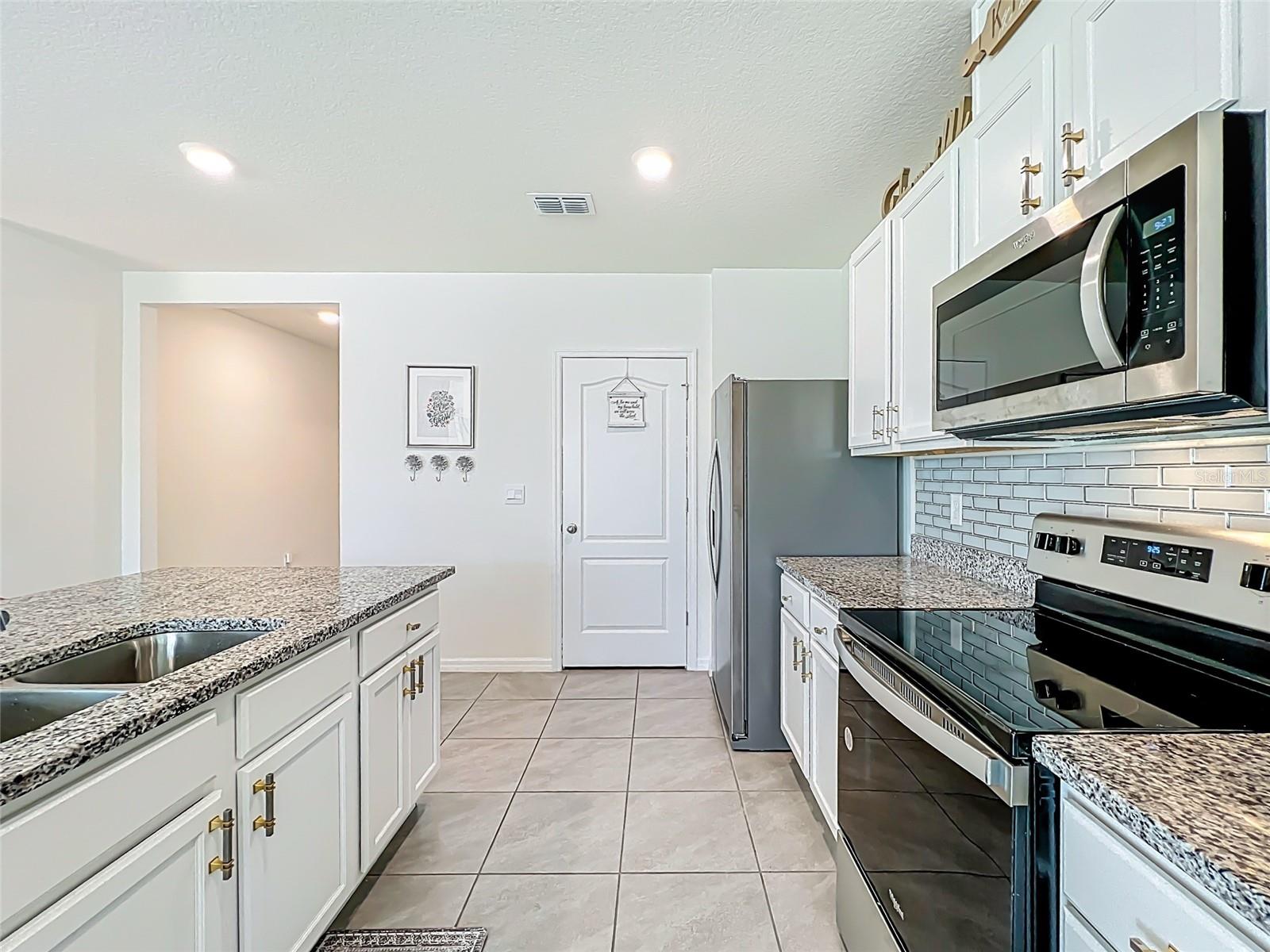 Image 27 of 53 For 1737 Aurora Ridge Drive