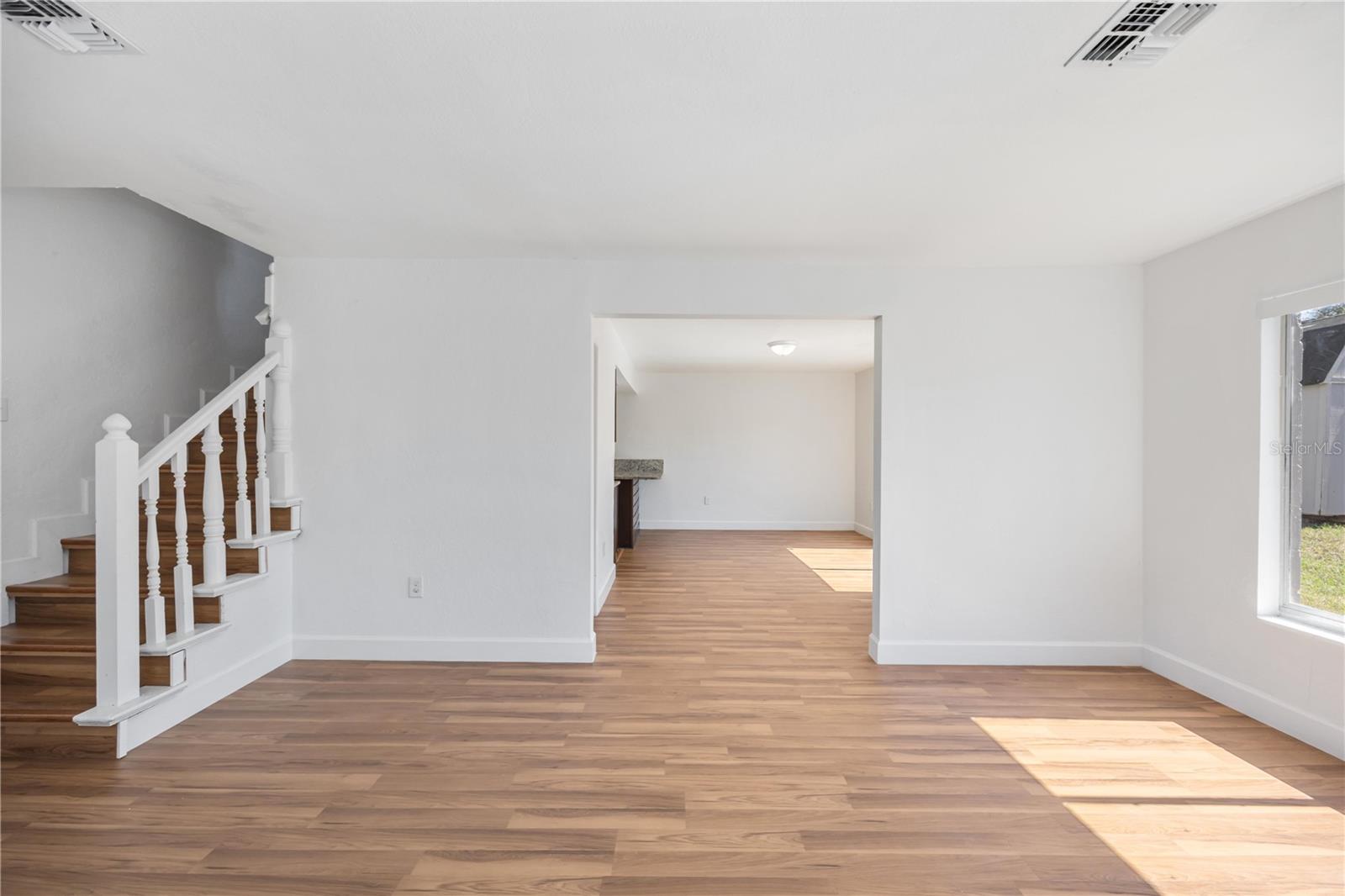 Image 14 of 42 For 1675 Sailpoint Drive