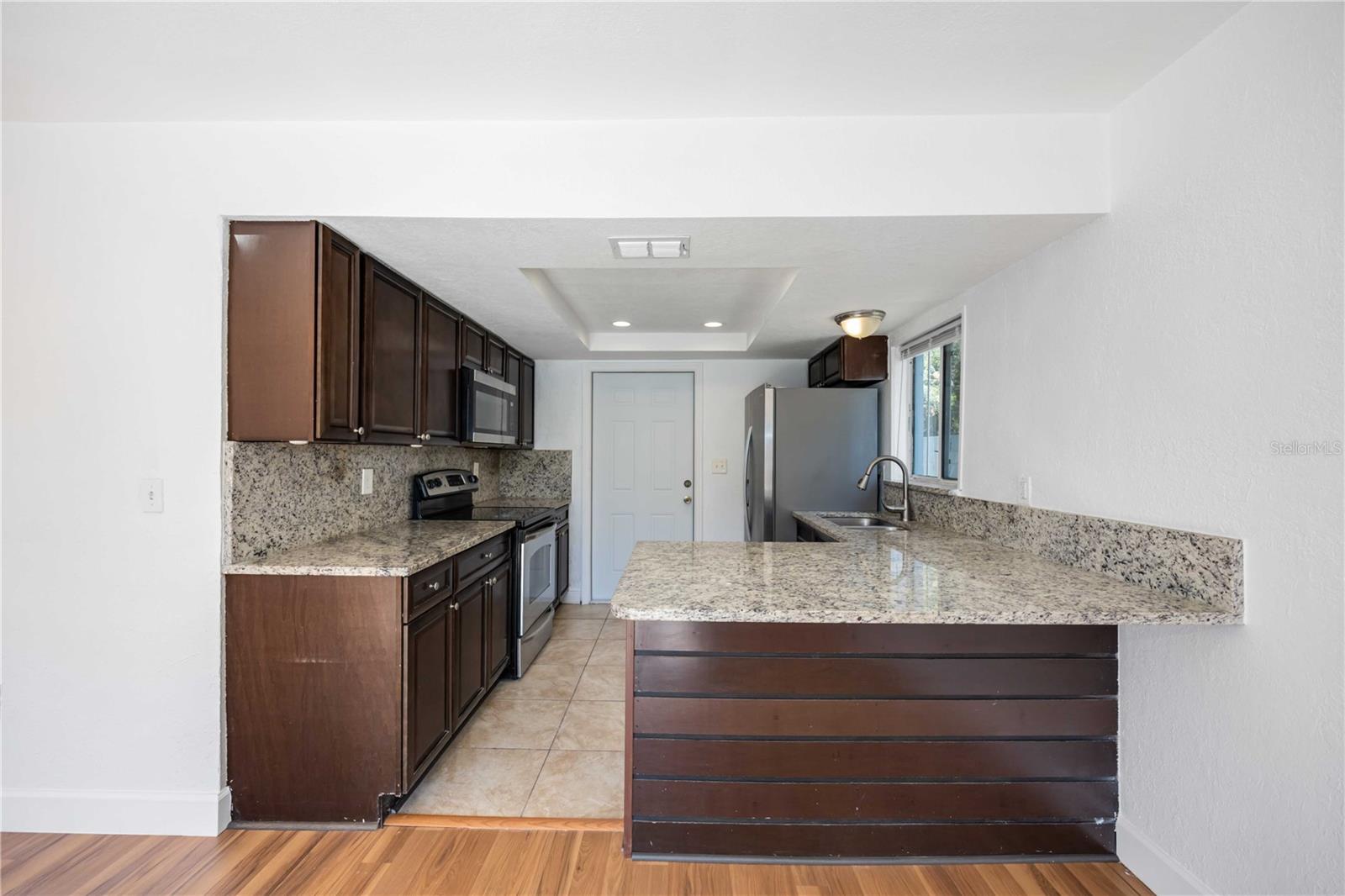 Image 19 of 42 For 1675 Sailpoint Drive