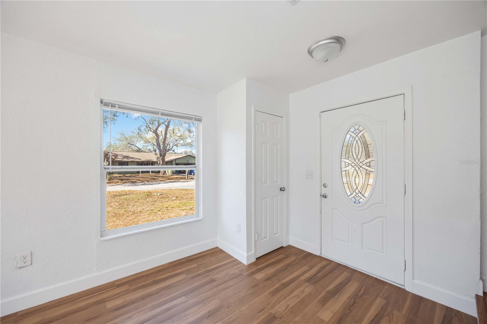 Image 8 of 42 For 1675 Sailpoint Drive