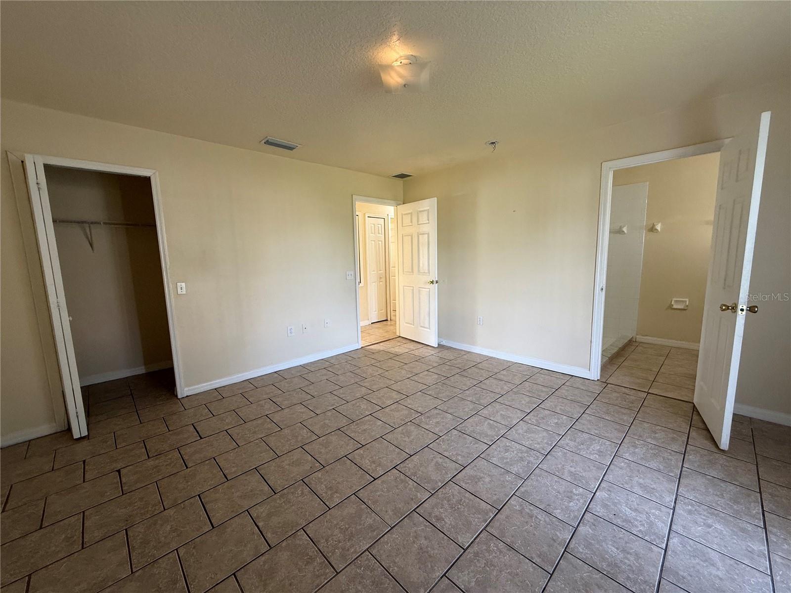 Image 11 of 17 For 731 Squirrel Court