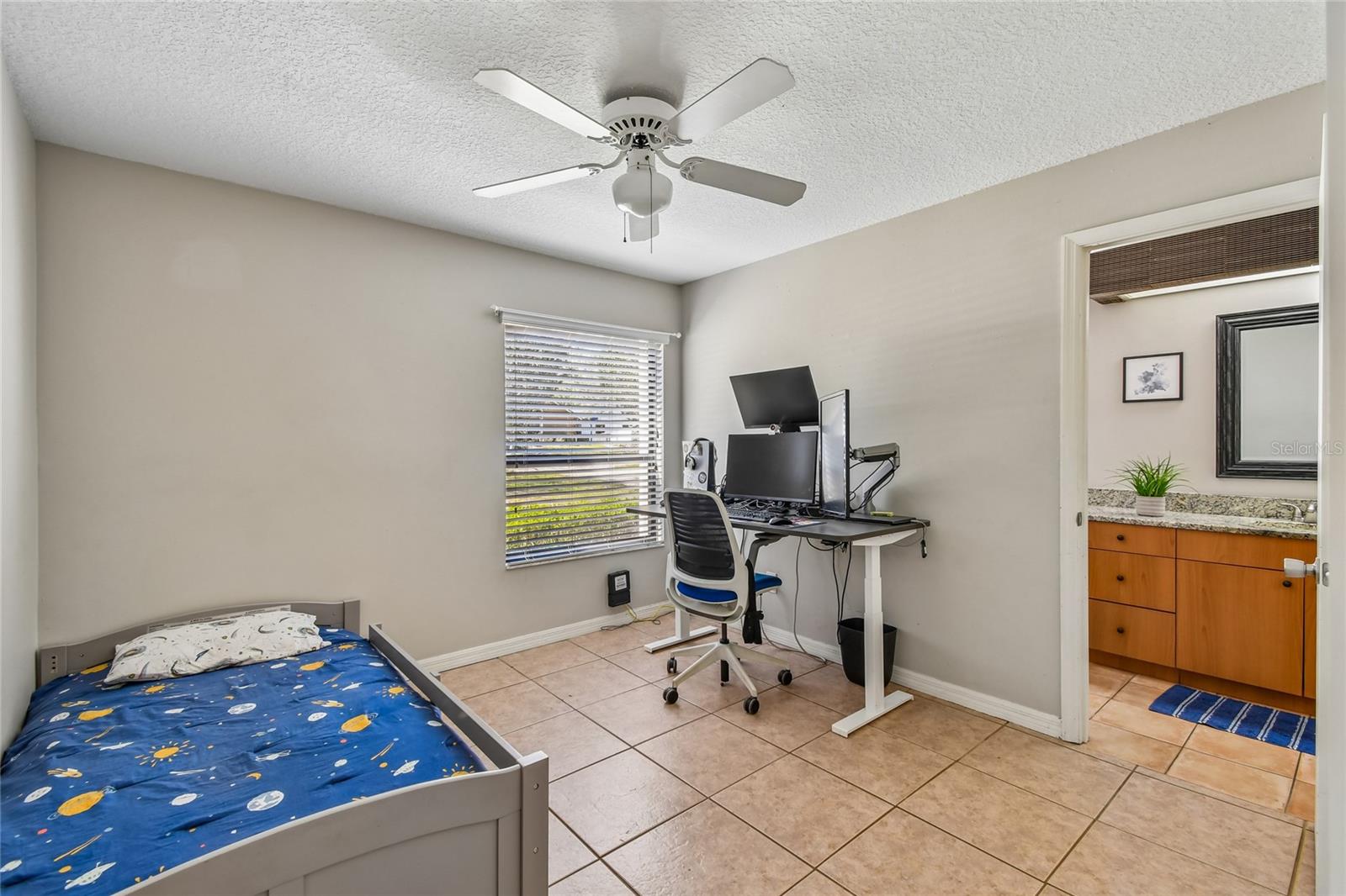 Image 15 of 27 For 1106 Superior Court