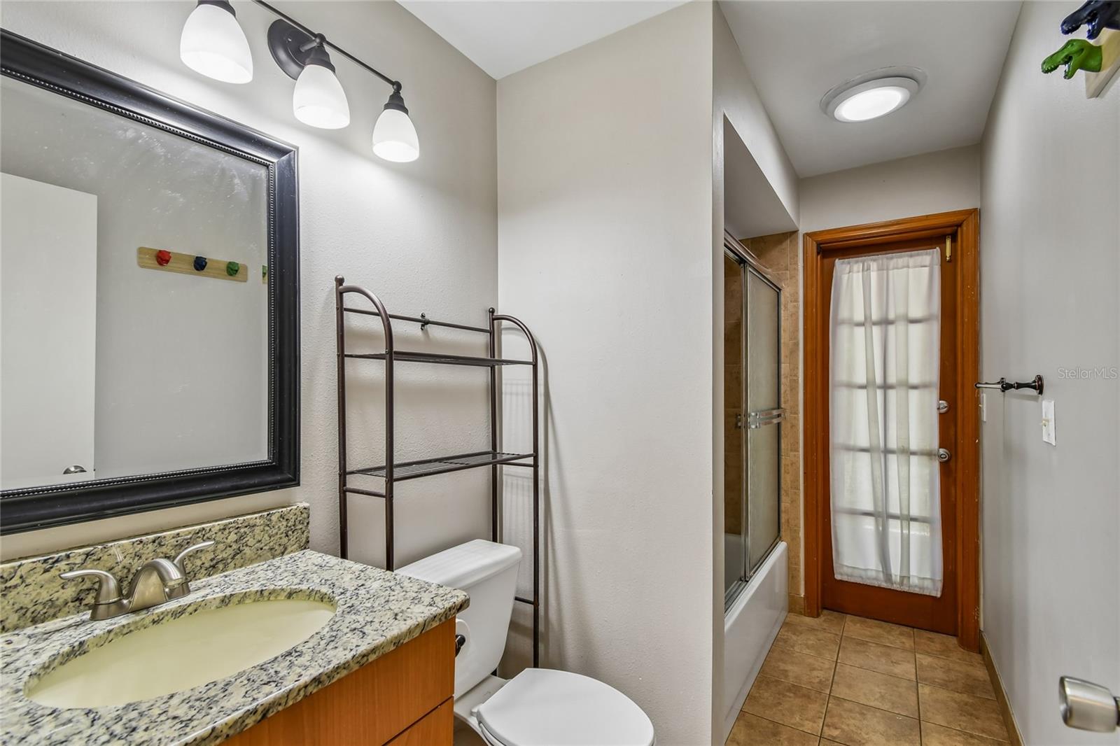 Image 19 of 27 For 1106 Superior Court