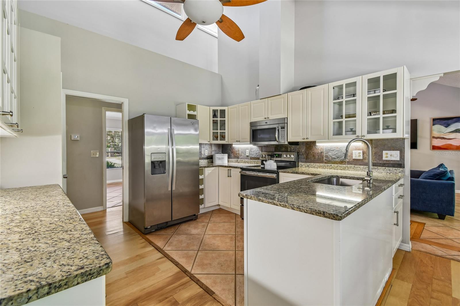 Image 9 of 27 For 1106 Superior Court