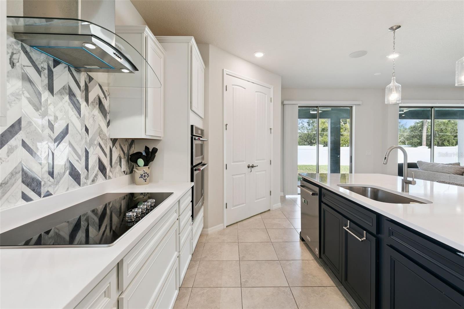 Image 19 of 59 For 3322 Canyon Grand Point