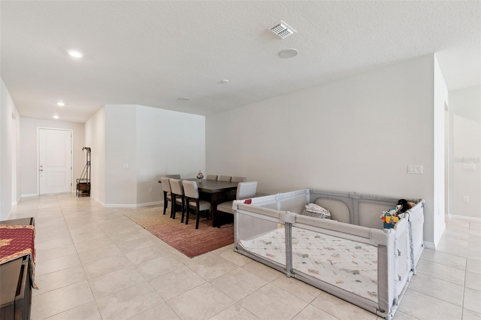 Image 8 of 59 For 3322 Canyon Grand Point