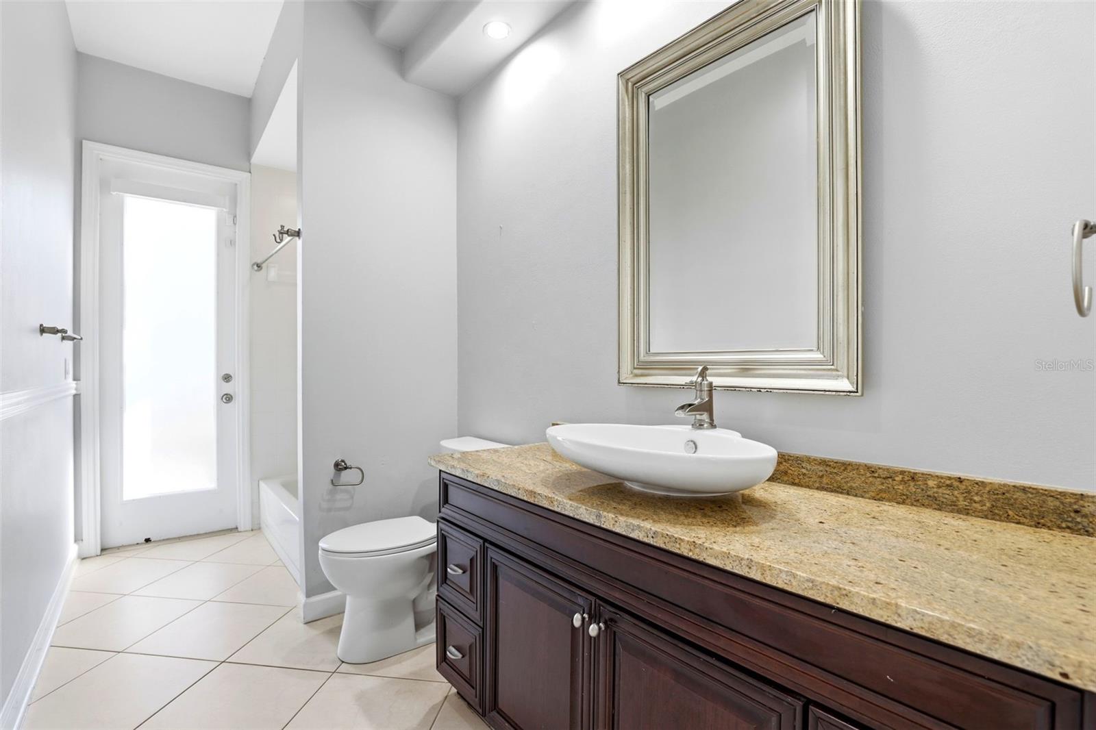 Image 28 of 43 For 8034 Landgrove Court