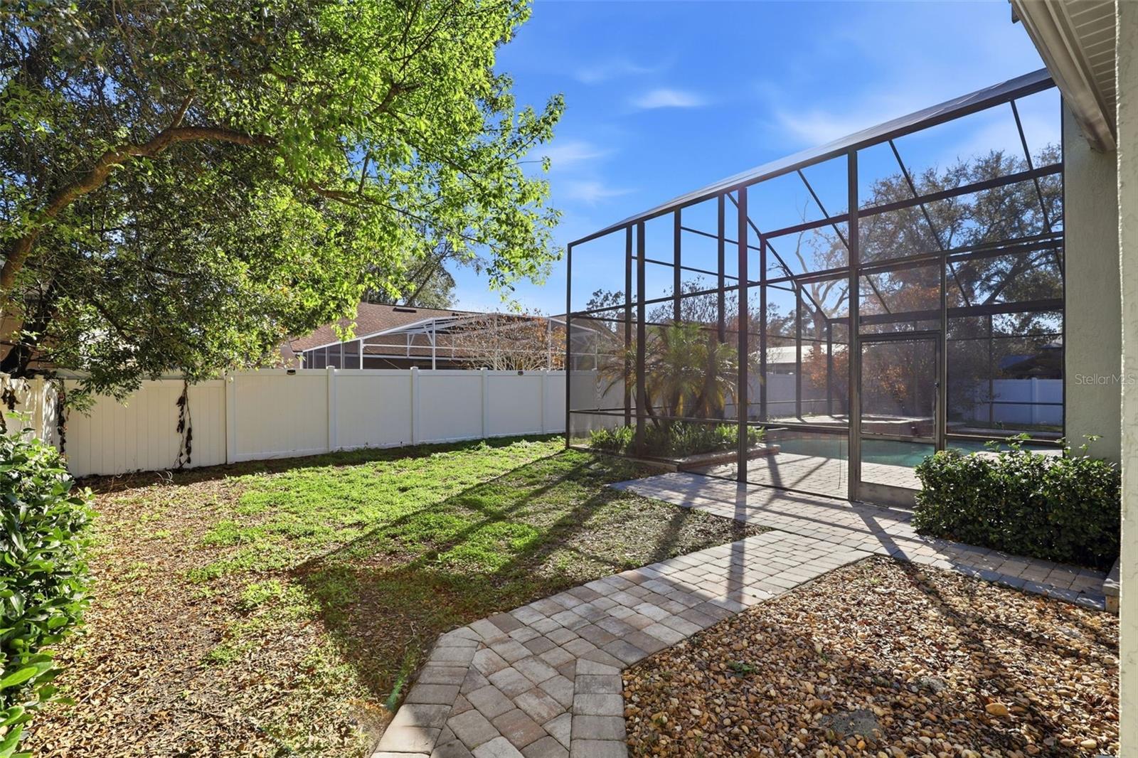 Image 39 of 43 For 8034 Landgrove Court