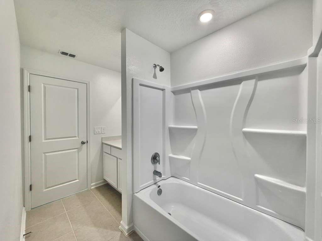 Image 16 of 22 For 3638 Hardman Drive