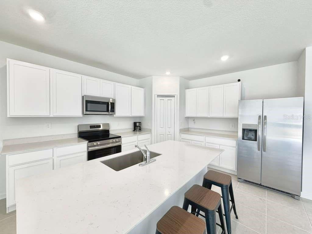 Image 5 of 22 For 3638 Hardman Drive