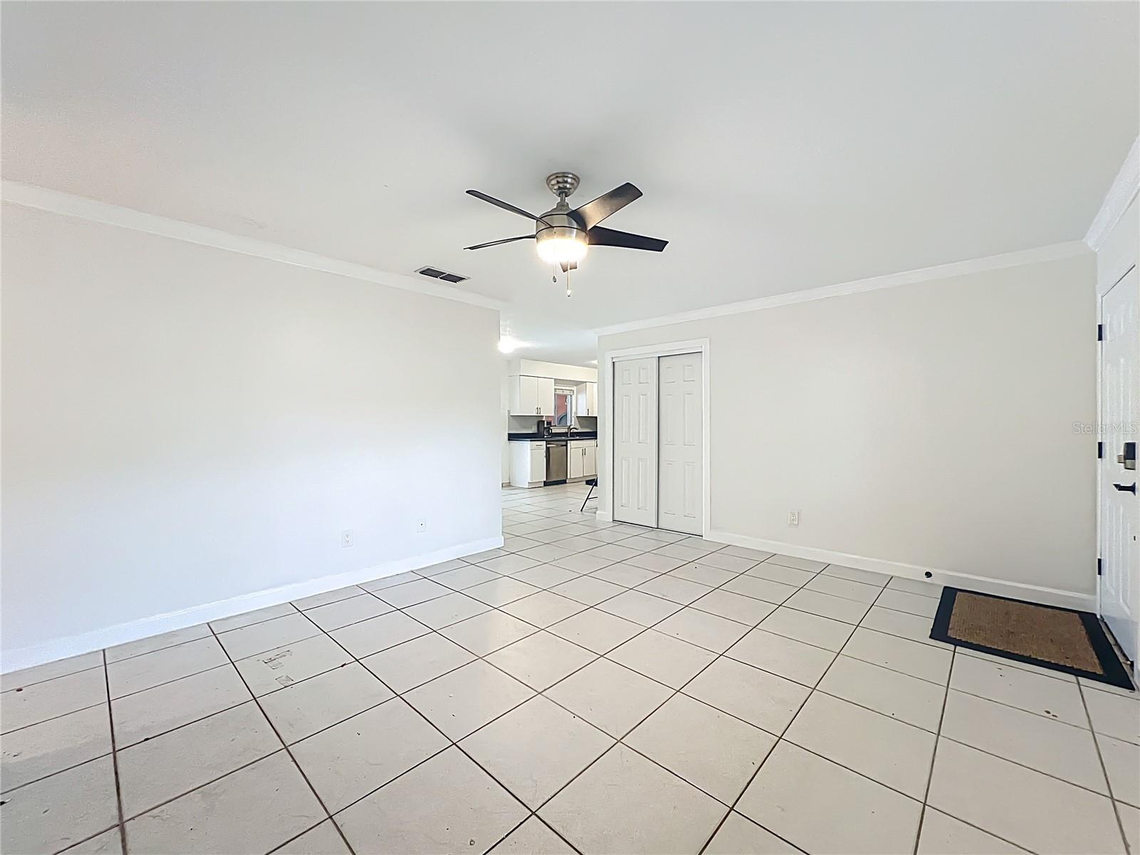 Image 18 of 54 For 821 Raven Avenue