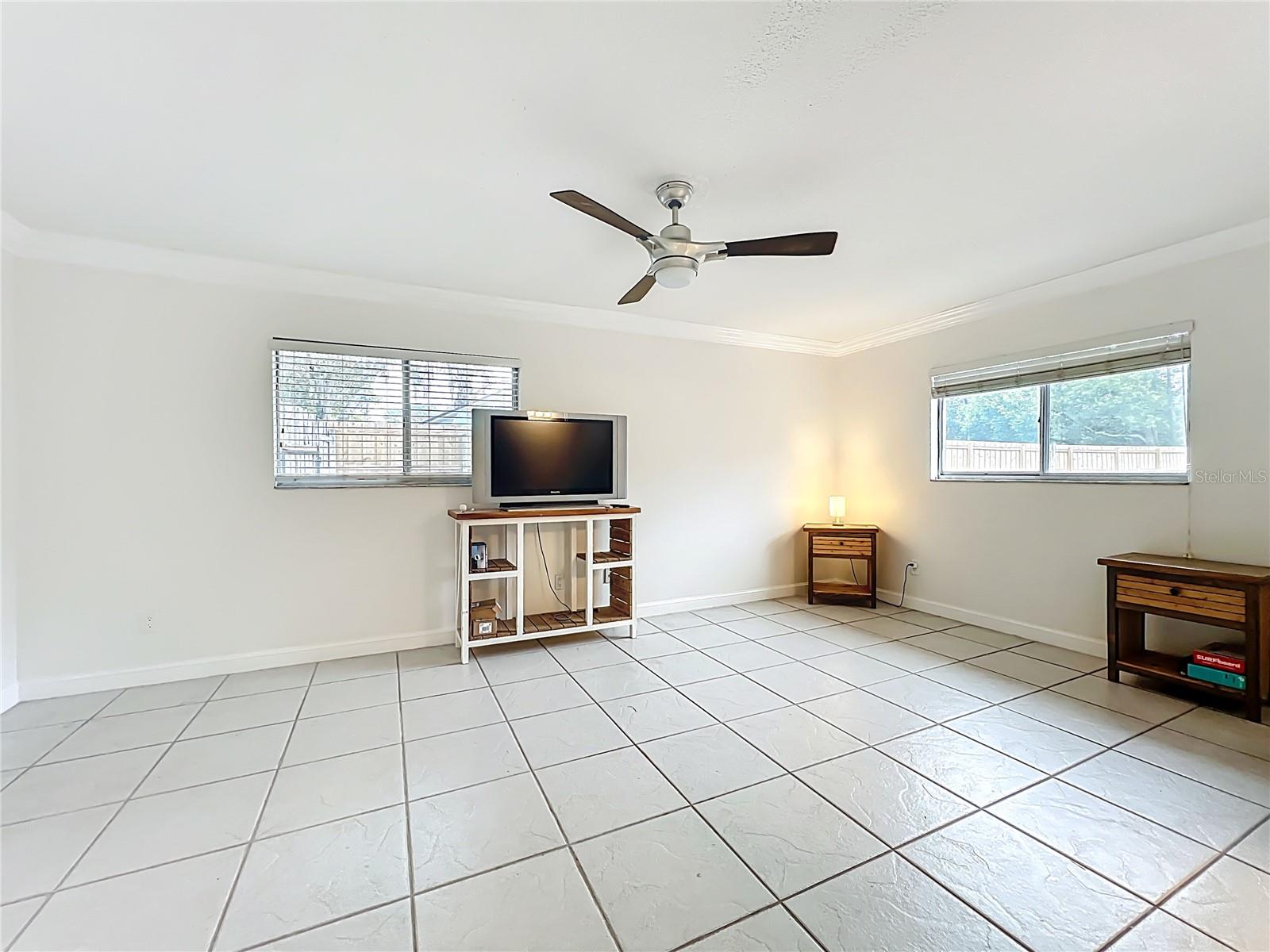 Image 26 of 54 For 821 Raven Avenue