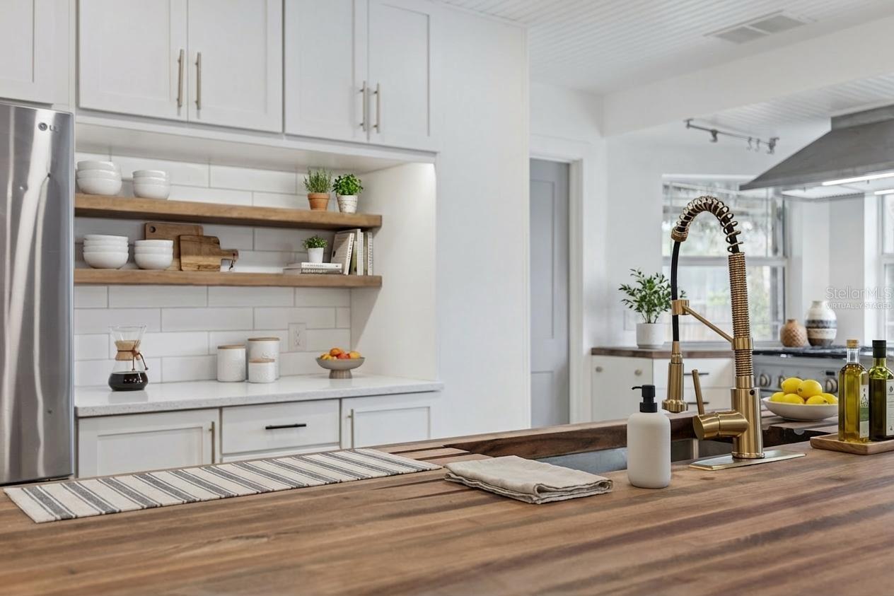 Image 4 of 31 For 1135 Thunder Trail