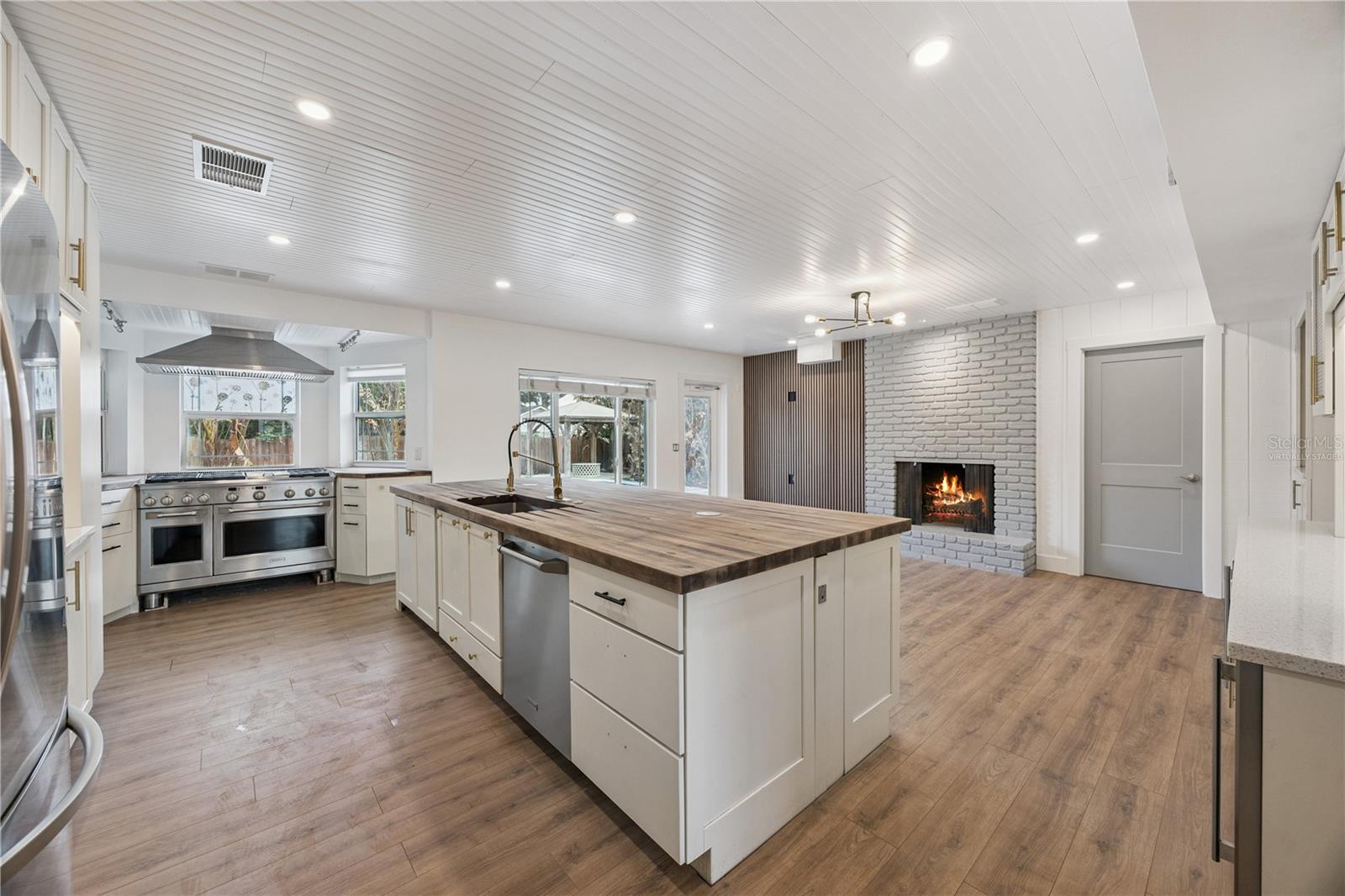 Image 8 of 31 For 1135 Thunder Trail