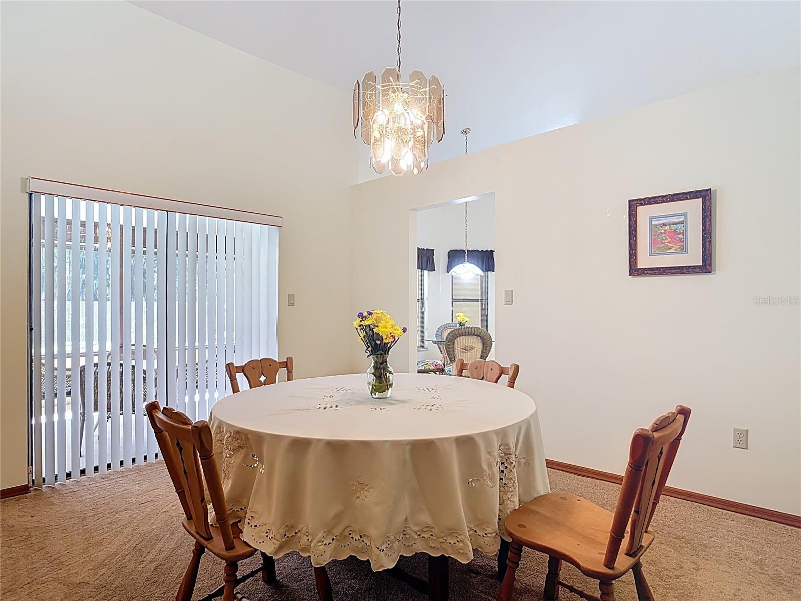 Image 10 of 51 For 1355 Cameron Avenue