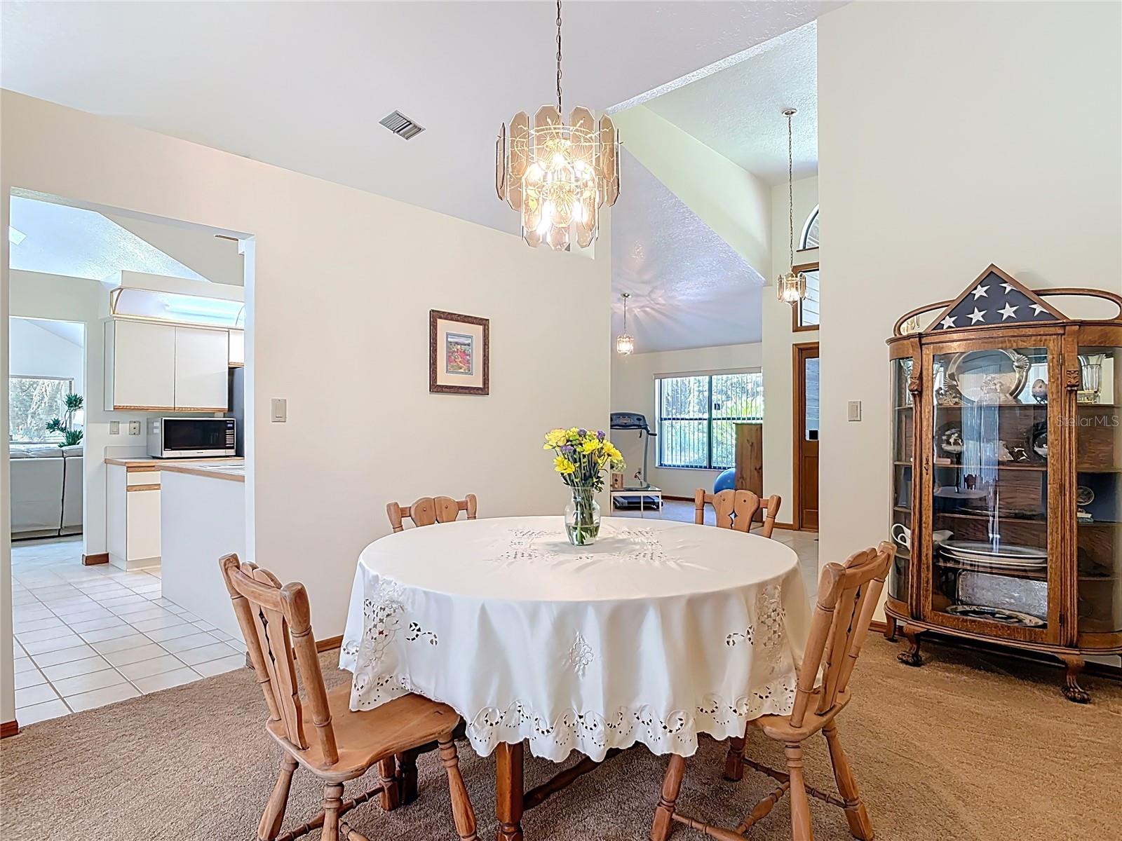 Image 11 of 51 For 1355 Cameron Avenue