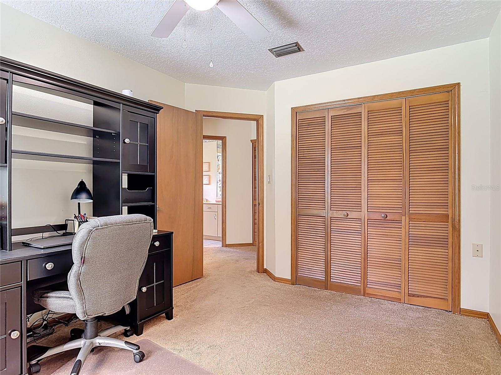 Image 27 of 51 For 1355 Cameron Avenue