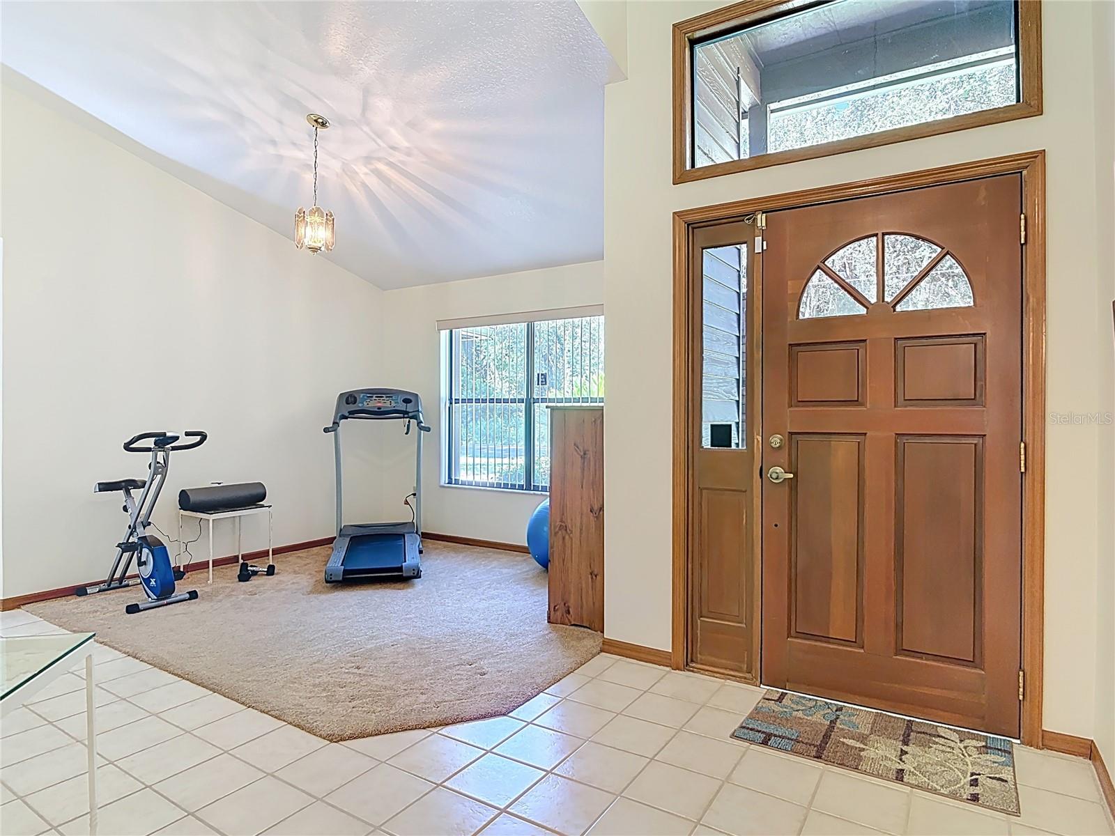 Image 6 of 51 For 1355 Cameron Avenue